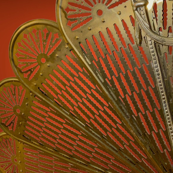 MCM Brass Folding Peacock Fan Fireplace Screen Fire Guard Cameo Face Flowers - Picture 8 of 9